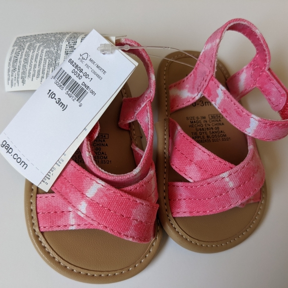 Baby Gap Tie Dye Sandals - Picture 4 of 5